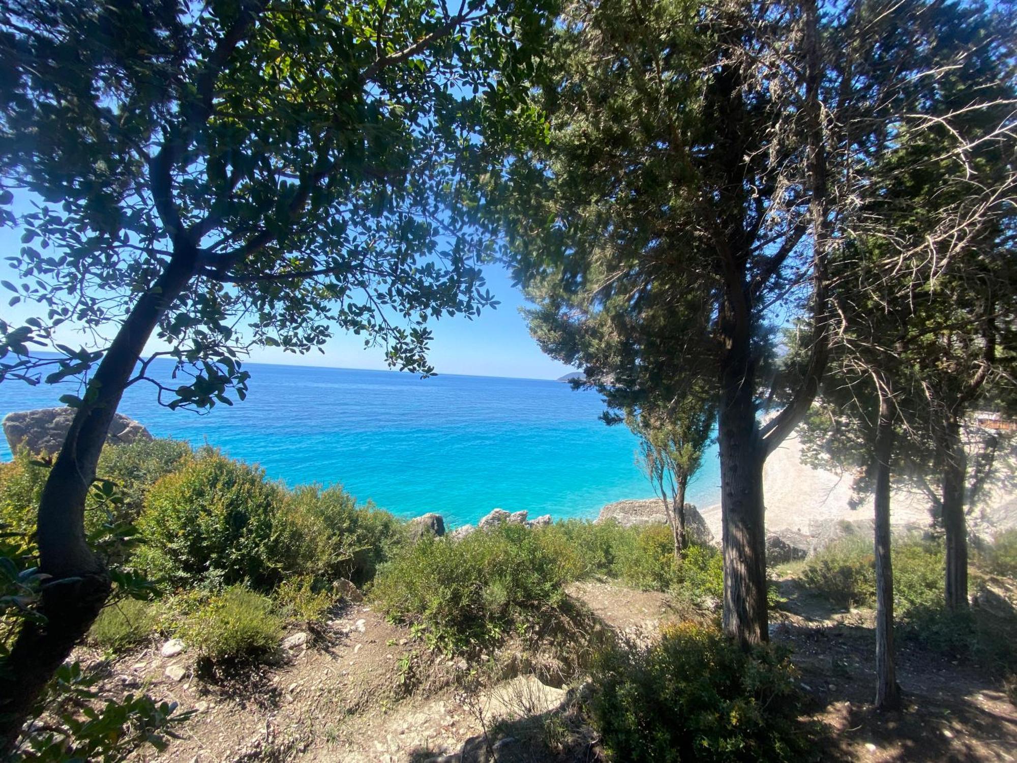 Irini Boutique Rooms!!! Himare
