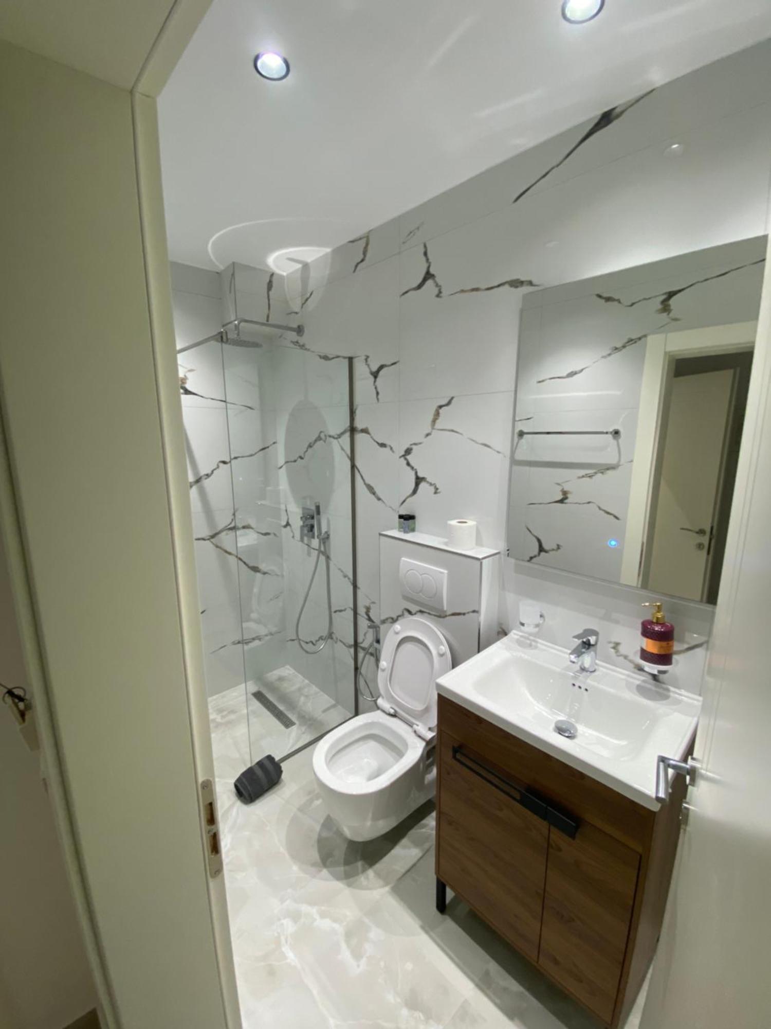 Irini Boutique Rooms!!! Himare