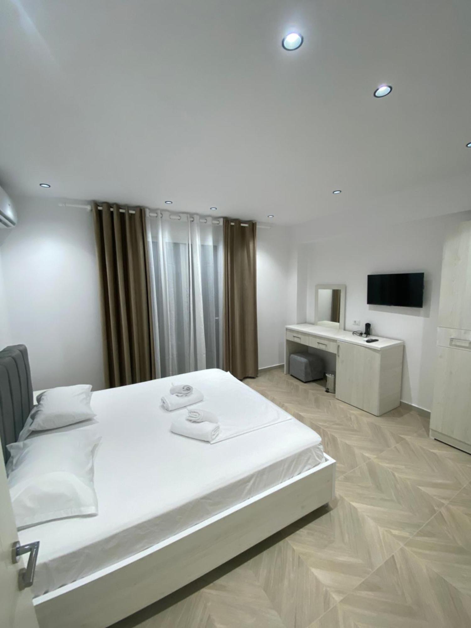 Irini Boutique Rooms!!! 3*